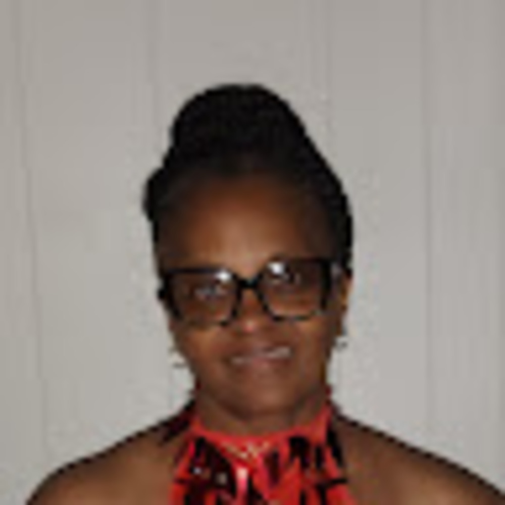 Meet your Posher, Angie